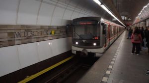 Metro Můstek stanice - vůz v metru metra Praha