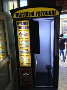 Fotoautomat metro stanice Zličín